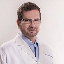 Dr. Mario Paredes Zenteno